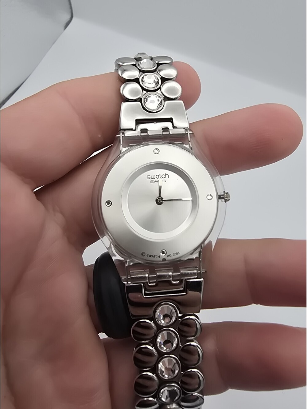 Swatch Skin Ultra Thin Womens Silver Dial Crystal Stainless Steel Bracelet Watch